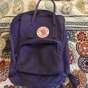 Purple Fjällräven backpack!
